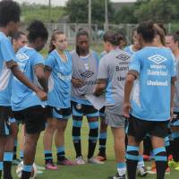 Elas também vão fardar: O futebol feminino está de volta ao Grêmio